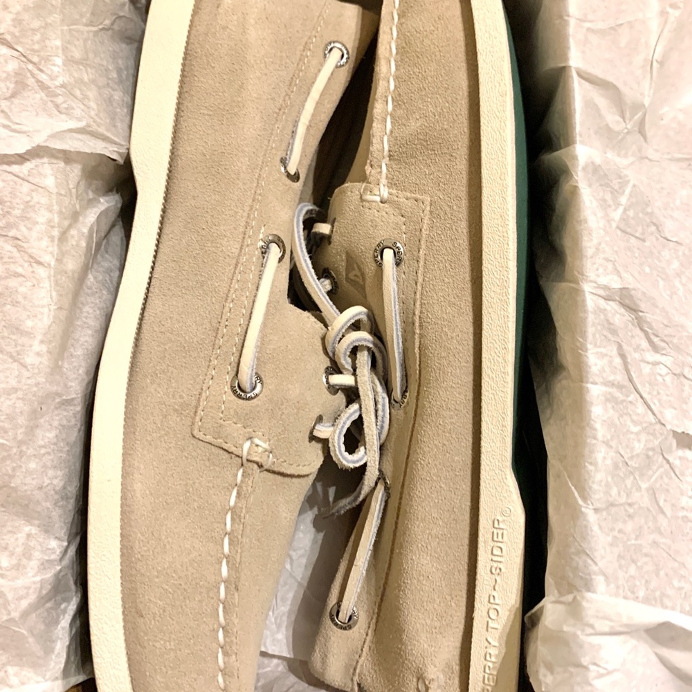 Brand new Men’s 8.5 Sperry boat shoes